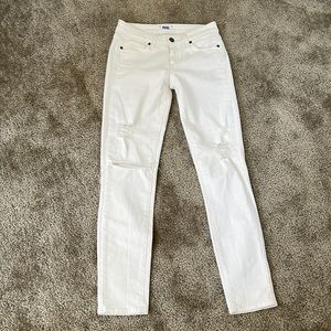 NWOT Paige Verdugo Ankle ripped jeans in crisp white